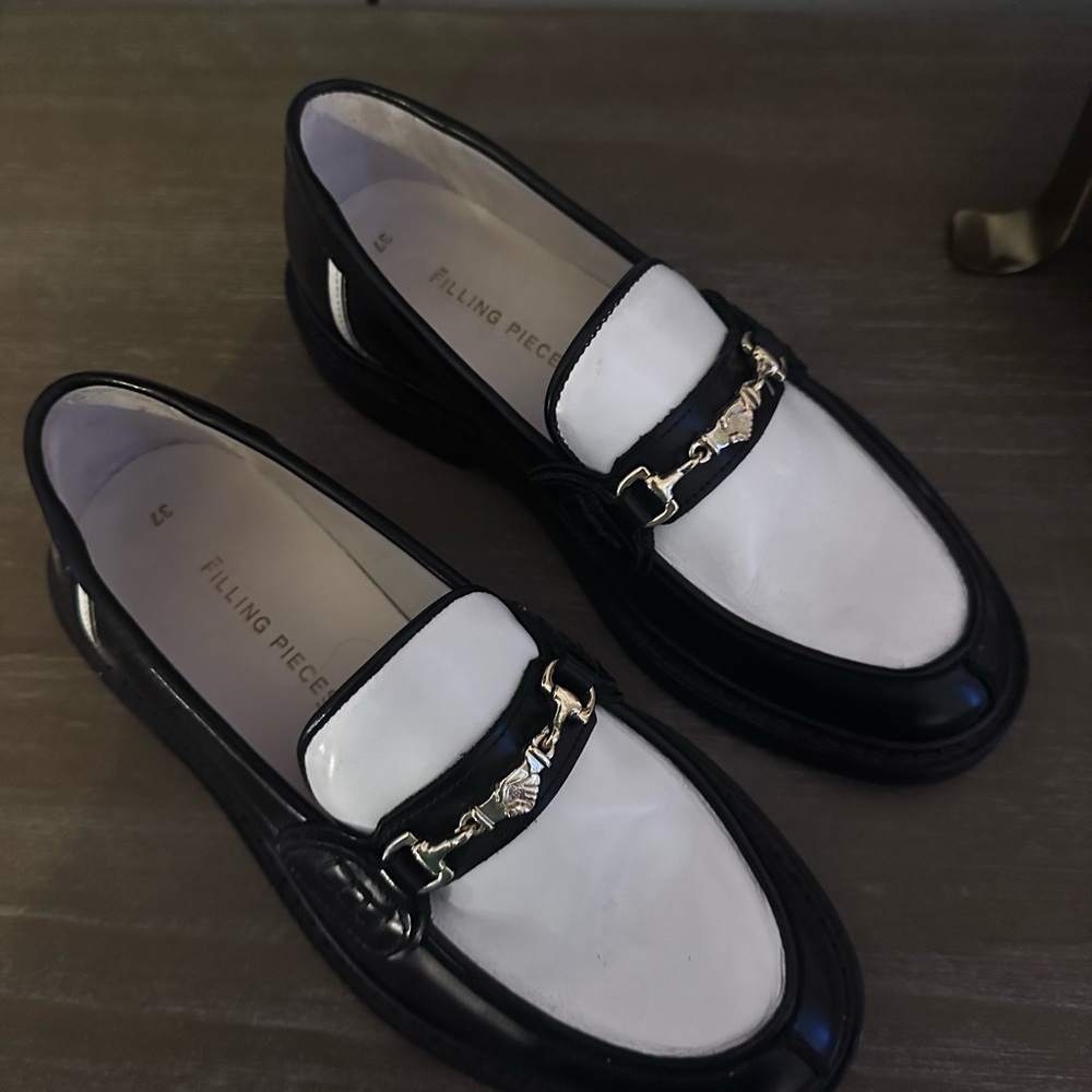 Filling Pieces Black and White Loafer Polido White- never worn outside- like new